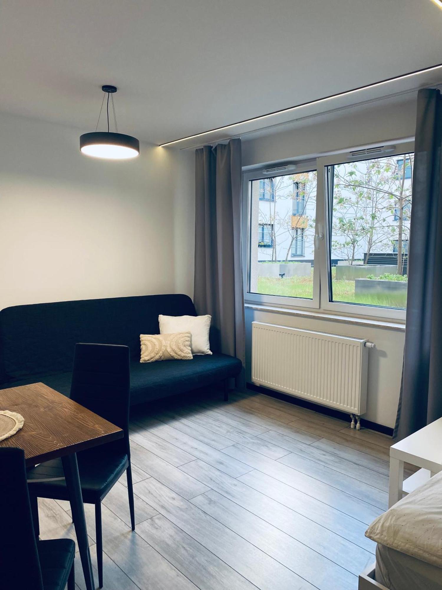 Enes Apartments Legnicka Street 59D วรอตซวาฟ ภายนอก รูปภาพ